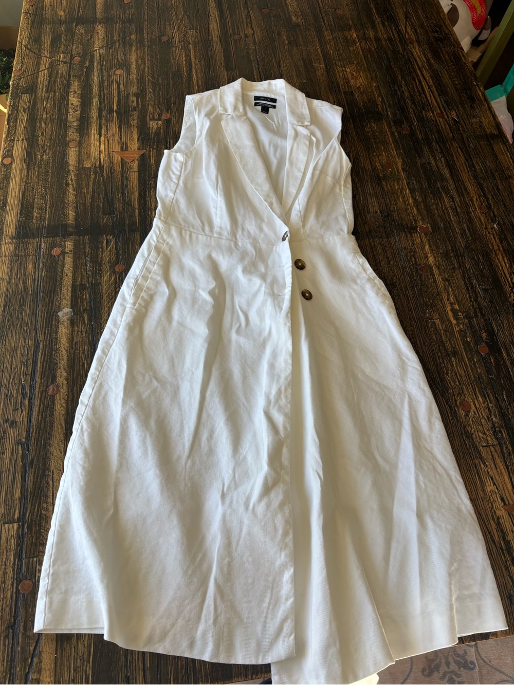 RW&CO. White Sleeveless Button-Front A-Line Dress